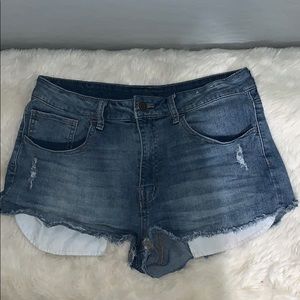 THE COMFIEST denim cut off shorts!